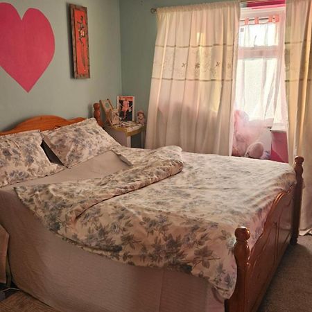Keyhaven Walk Apartment Манчестър Екстериор снимка